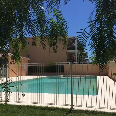 Appt 6 Pers Piscine Parking Clim Apartamento